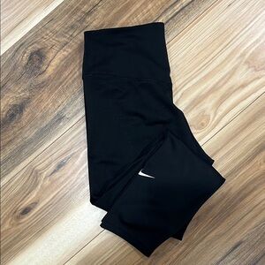 Nike One Cropped Leggings